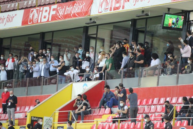 Kayserispor’da Ligde Kalma Sevinci