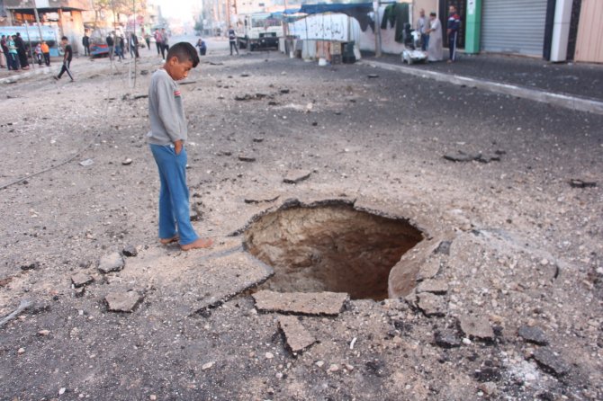 Gazze’de 40 Cadde Ve Kavşak Hava Saldırıları Sonucu Kullanılamaz Hale Geldi