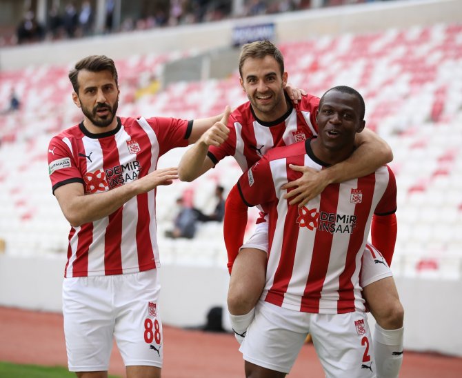 Sivasspor’da Gollere Max Gradel İmzası
