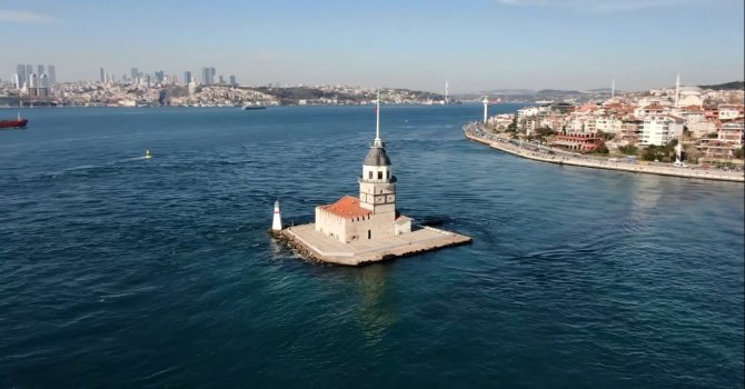 Üsküdar’da Denizin Dibi Araç Lastiği Doldu