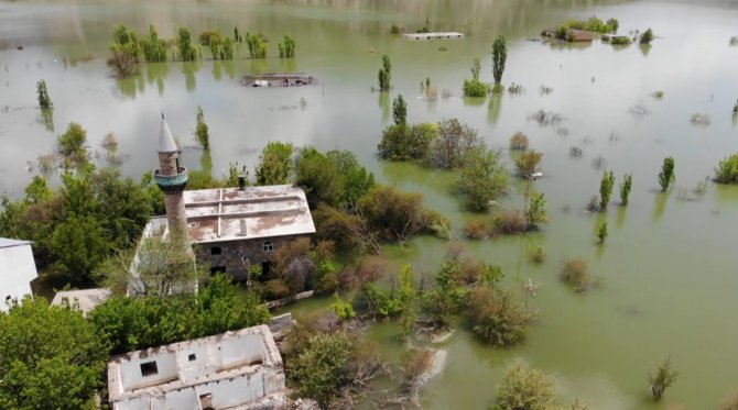 Karakurt Barajı Gölü İlk Kez Havadan Görüntülendi