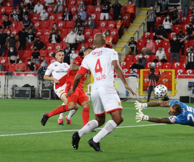 Ziraat Türkiye Kupası Finali: Antalyaspor: 0 - Beşiktaş: 2 (İlk Yarı)