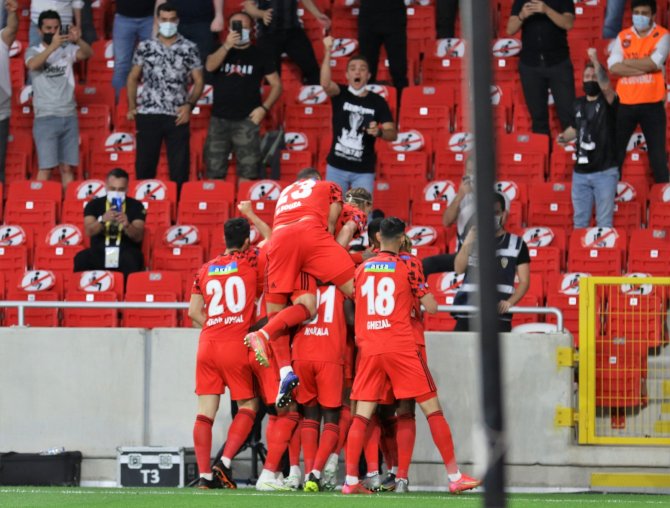 Ziraat Türkiye Kupası Finali: Antalyaspor: 0 - Beşiktaş: 2 (İlk Yarı)