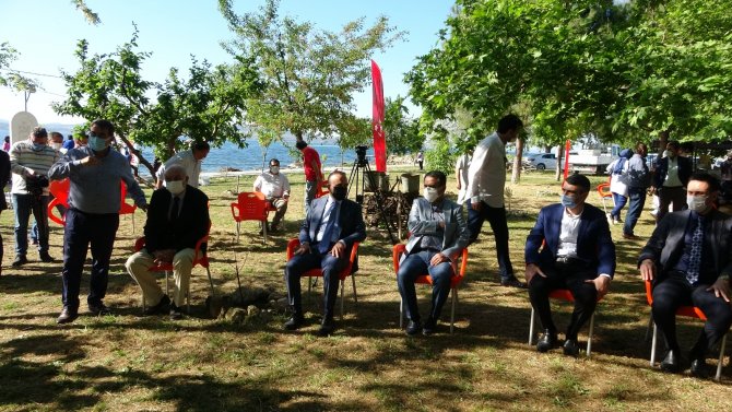 22 Bin Yavru Balık Çanakkale Boğazı’na Bırakıldı