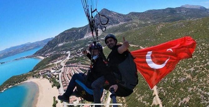 19 Mayıs’ı Havada Kutladılar