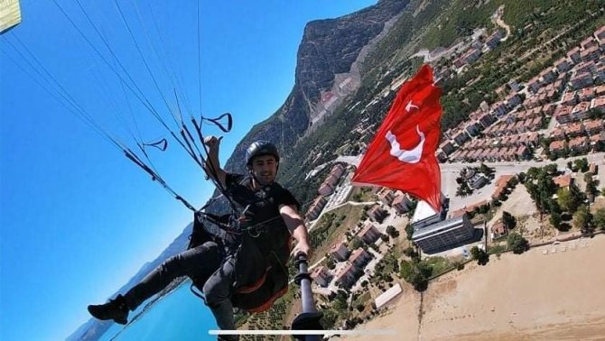 19 Mayıs’ı Havada Kutladılar