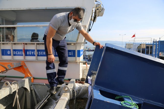 İzmit Körfezi’nde 50 Günde 150 Ton Deniz Salyası Toplandı
