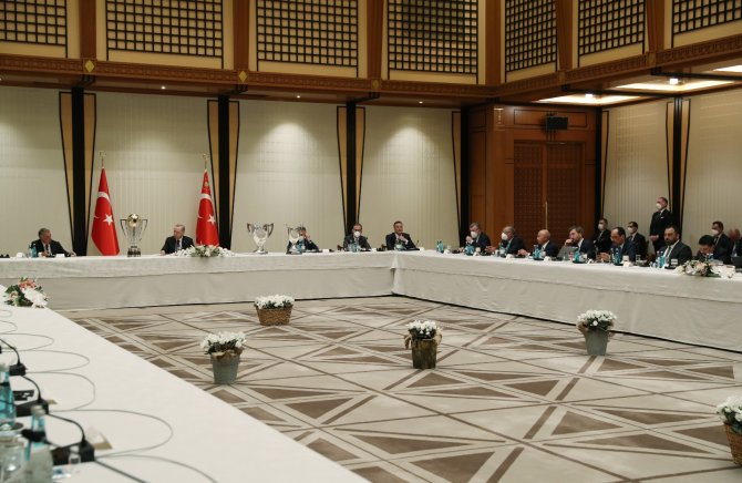 Cumhurbaşkanı Erdoğan, Beşiktaş Futbol Takımı’nı Kabul Etti