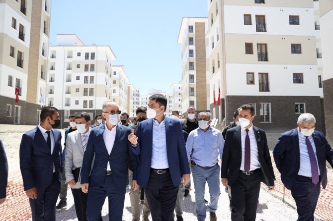 Bakan Kurum’dan Salda Gölü’ne Dökülen Atık Suya Sert Tepki