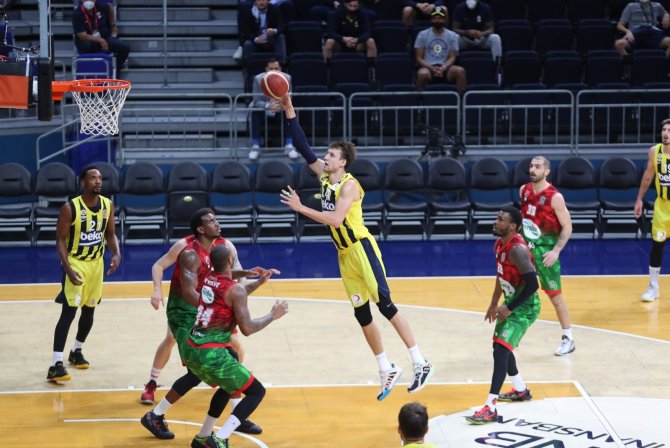Ing Basketbol Süper Ligi Play-off: Fenerbahçe Beko: 83 - Pınar Karşıyaka: 79