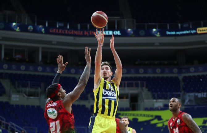 Ing Basketbol Süper Ligi Play-off: Fenerbahçe Beko: 83 - Pınar Karşıyaka: 79