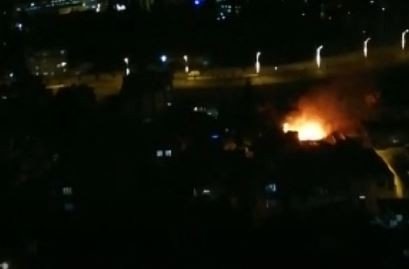 Gaziantep’te Şimşekler Geceyi Aydınlattı