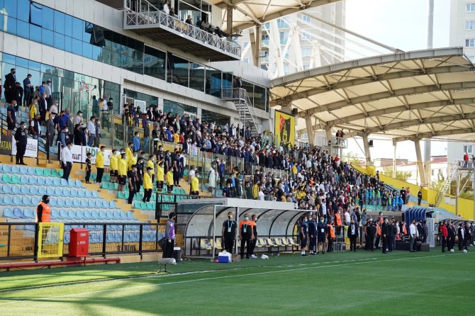 Tff 1. Lig: İstanbulspor: 0 - Altay: 0 (İlk Yarı Sonucu)