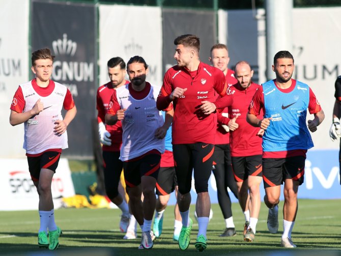 A Milli Takım Hazırlıklarını Sürdürüyor