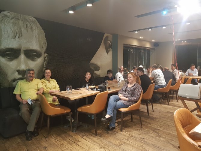 Türk Öğretmenler, Tahran’da Bir Araya Geldi