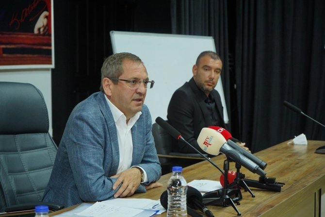 Ayvalık’taki Fırtınada Teknelerde 50 Milyon Lira Maddi Hasar Meydana Geldi