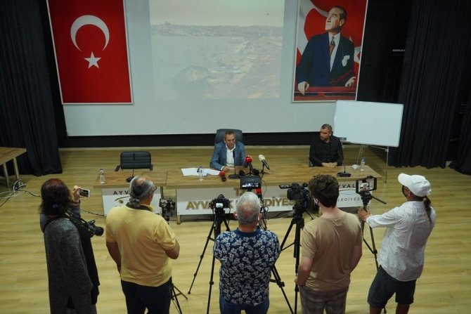 Ayvalık’taki Fırtınada Teknelerde 50 Milyon Lira Maddi Hasar Meydana Geldi