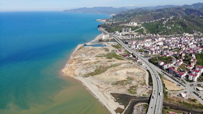 Çöp Kokusu Gidecek, Çiçek Kokusu Gelecek