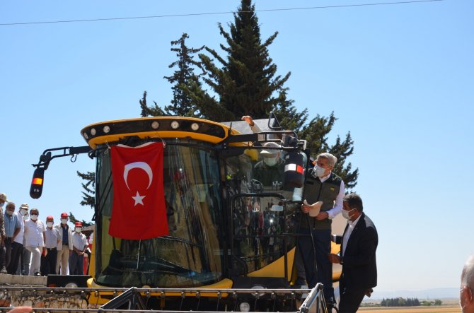 Bakan Pakdemirli: "Tarım İşçilerimiz Kademeli Aşılanacak"
