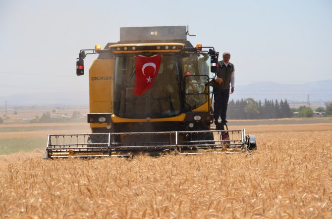 Bakan Pakdemirli: "Tarım İşçilerimiz Kademeli Aşılanacak"