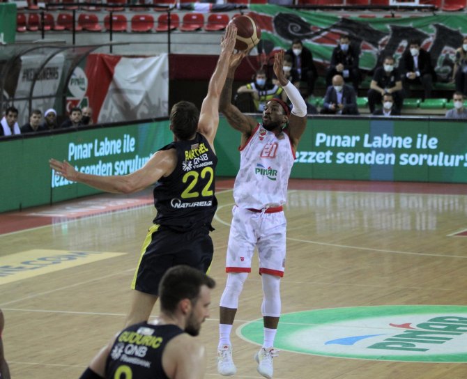 Ing Basketbol Süper Ligi Play-off: Pınar Karşıyaka: 62 - Fenerbahçe Beko: 67
