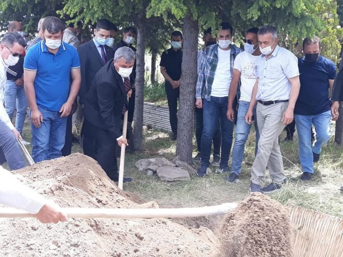 Şehit Babası Toprağa Verildi