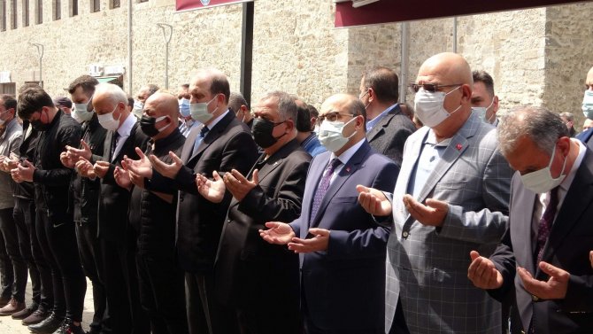 Gürdoğan’ın Anne Acısı