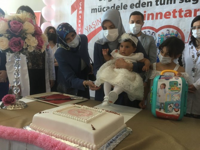 Şehir Hastanesinin İlk Bebeği Defne Sakura 1 Yaşında