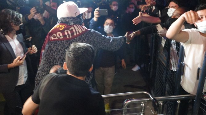 Trabzonspor, Gervinho Ve Peres’i Trabzon’a Getirdi