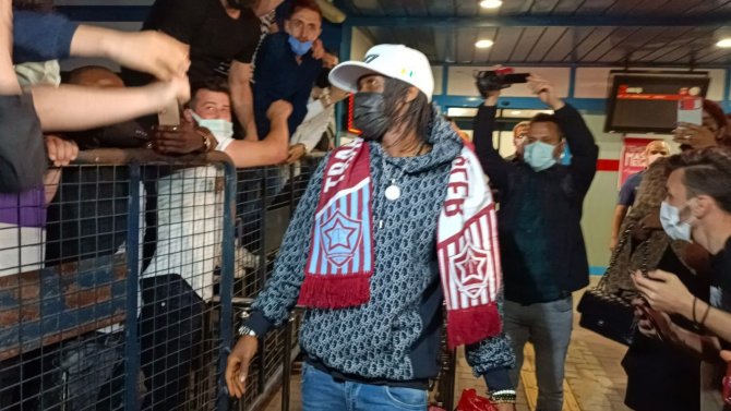 Trabzonspor, Gervinho Ve Peres’i Trabzon’a Getirdi