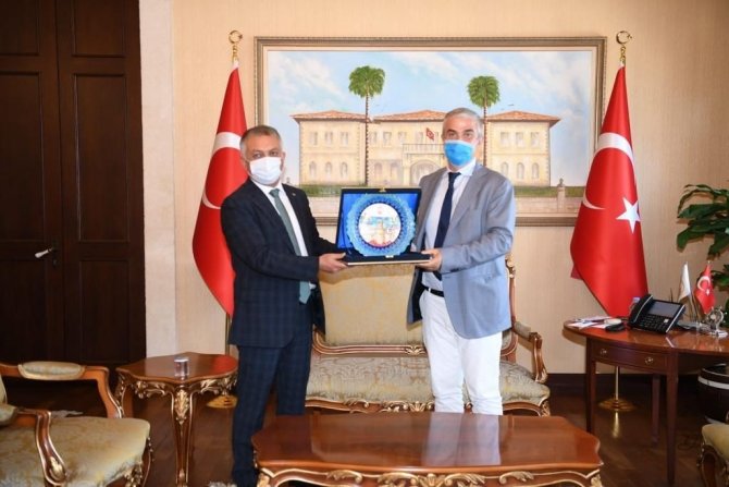 Vali Yazıcı: " Antalya Pandemi Sürecinde De En Çok Tercih Edilen Ve En Güvenli Şehir "