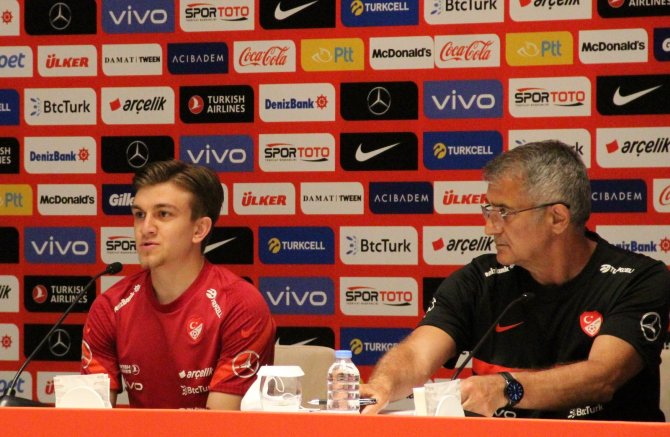 Şenol Güneş: "Erik, Ceviz Göndereyim Diyenler Var"