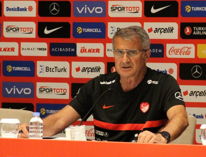 Şenol Güneş: "Erik, Ceviz Göndereyim Diyenler Var"