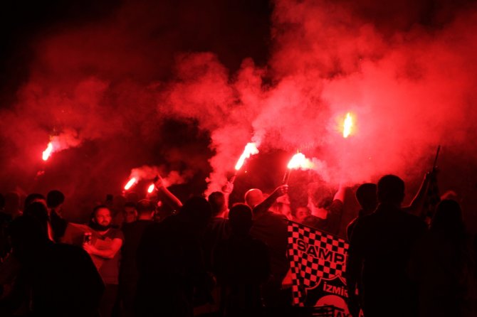 Altaylı Taraftarlar Süper Lig’i Kutladı
