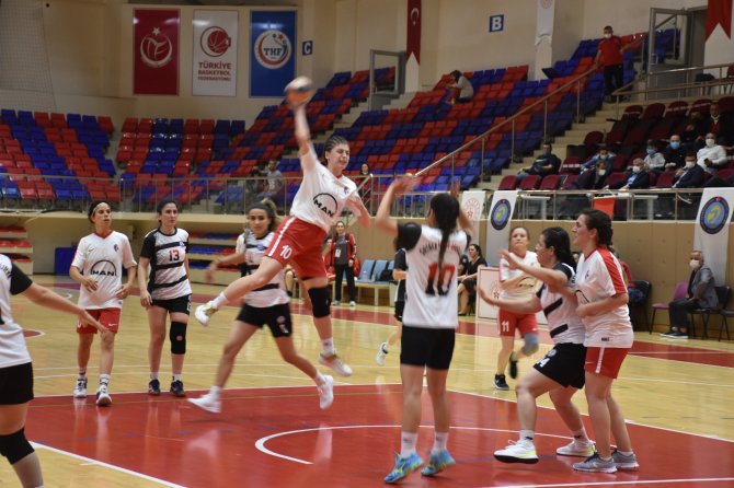 İ̇şitme Engelliler Hentbol Kadınlar Türkiye Şampiyonası Başladı