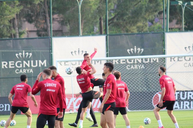 A Milli Futbol Takımı Çalışmalarını Sürdürüyor