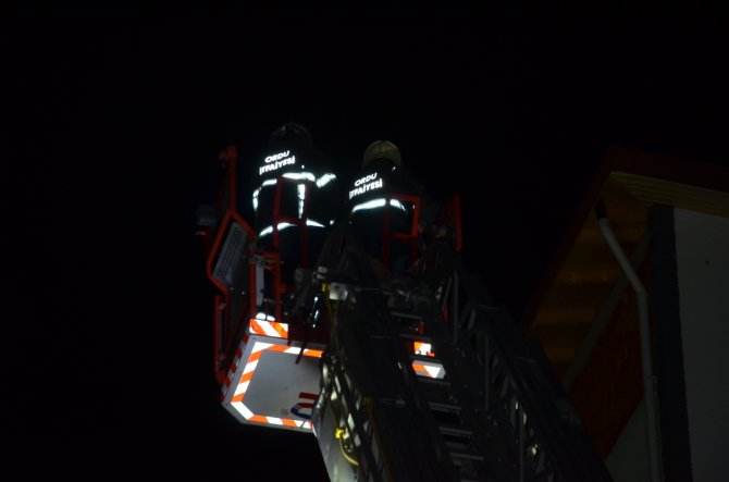 Baca Dumanı Çalışanları Ve İtfaiyeyi Harekete Geçirdi