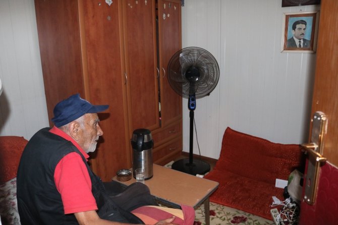 Konteynerde Tek Başına Yaşayan Engelli Vatandaşın Akülü Sandalye Talebi