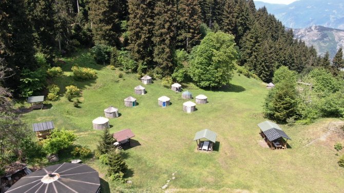 Bu Obada Ayı Ve Kurt Görene 10 Günlük Tatil Bedava