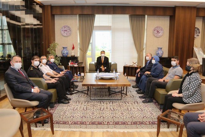 Kütahya’da Şehit Ailesine Devlet Övünç Madalyası Ve Beratı