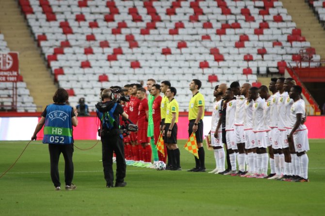 Hazırlık Maçı: Türkiye: 0 - Gine: 0 (İ̇lk Yarı)