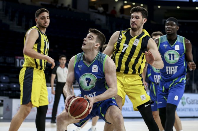 Basketbol Gençler Ligi’nde Şampiyon Fenerbahçe