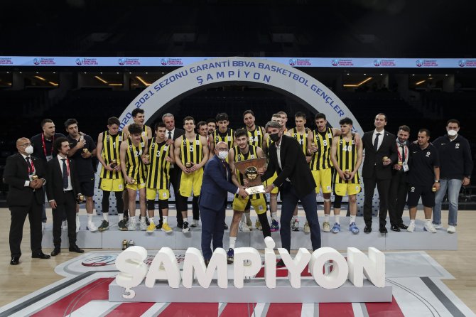 Basketbol Gençler Ligi’nde Şampiyon Fenerbahçe