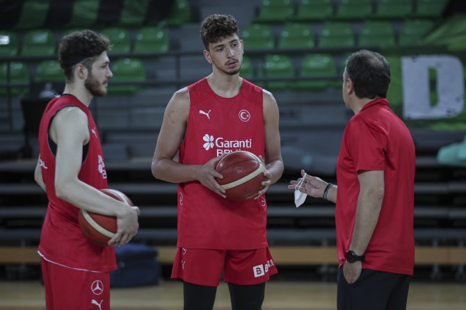 Hidayet Türkoğlu, A Milli Erkek Basketbol Takımı’nın Antrenmanını Takip Rtti