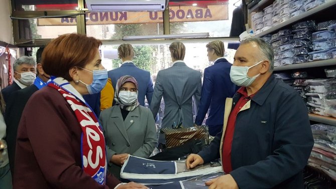 İ̇yi̇ Parti Genel Başkanı Akşener Esnafı Dinledi