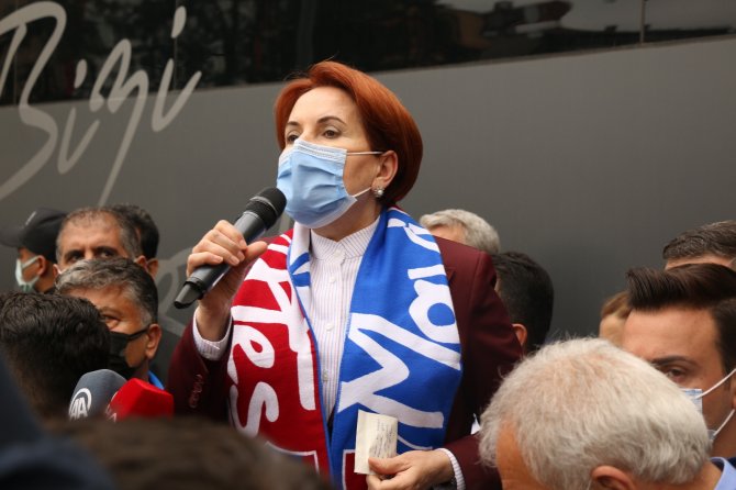 İ̇yi̇ Parti Genel Başkanı Akşener Esnafı Dinledi