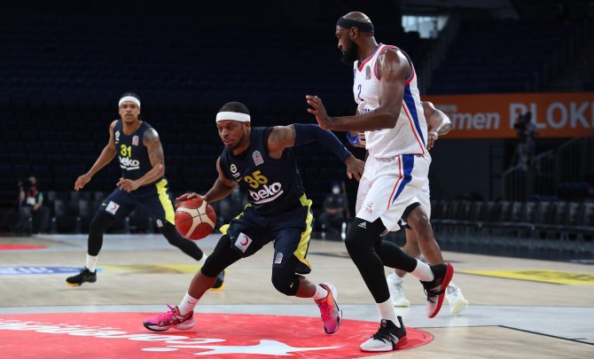 Anadolu Efes Seride 1-0 Öne Geçti