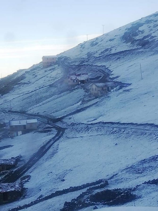 Doğu Karadeniz Yaylalarında Haziran Ayında Kar Süprizi