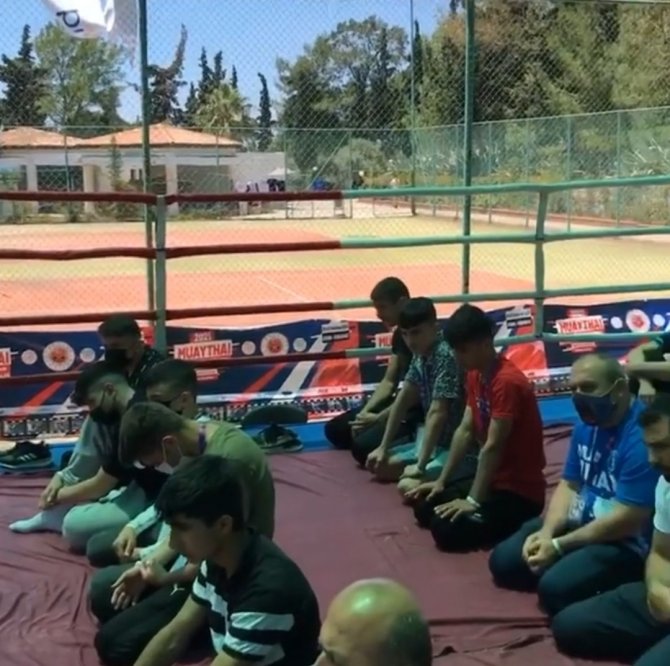 Ringde Cuma Namazı Kıldılar