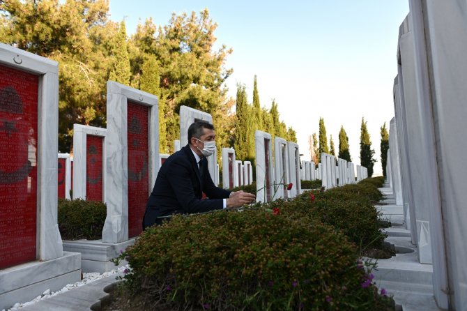 Milli Eğitim Bakanı Selçuk, Çanakkale Şehitler Abidesi’ni Ziyaret Etti